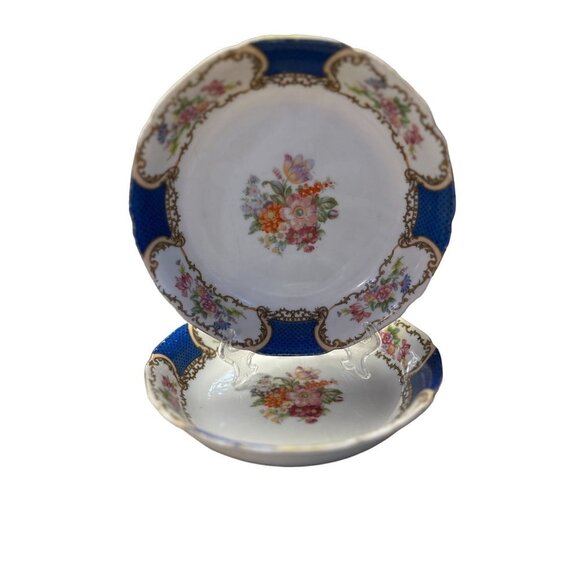 Set of 2 Gold Castle Japan GCA-2 Soup Bowls Plates Blue Rim Floral Design Scroll - Picture 2 of 8